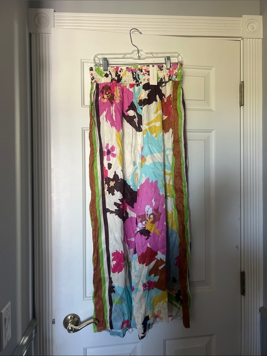 Anthropologie Pants - Anthropologie Floral pants large